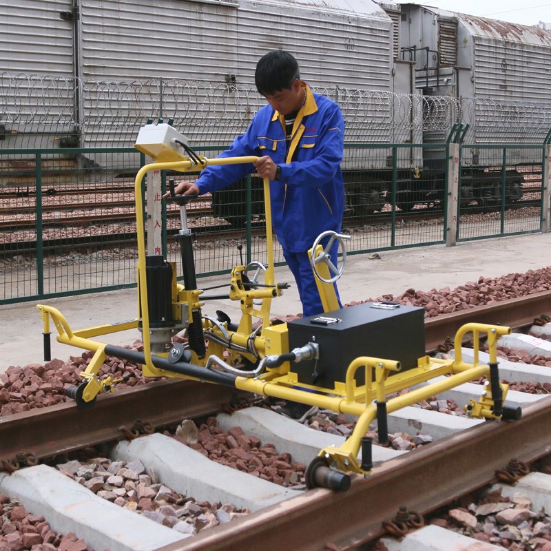 CM-4.7 II CM-4.7 II Lithium Vertical Axis Turnout Railway Grinder